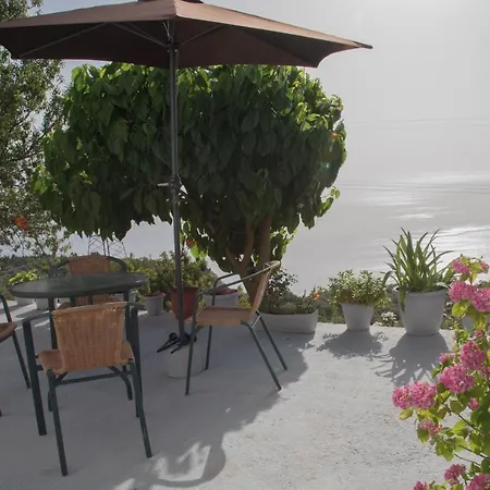 Sette Isole Countryside Retreat Near Egremni דירה *