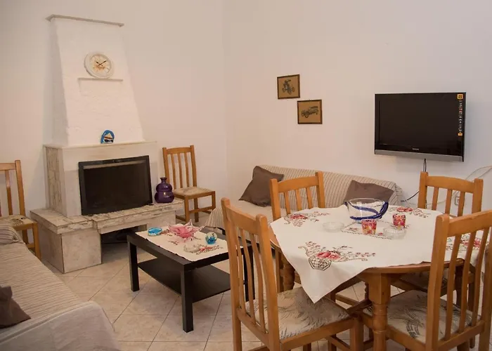 Sette Isole Countryside Retreat Near Egremni *