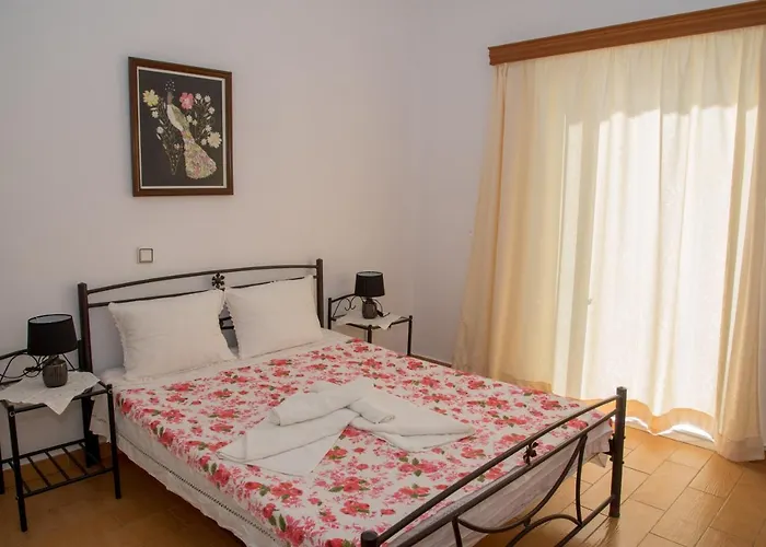 Sette Isole Countryside Retreat Near Egremni *