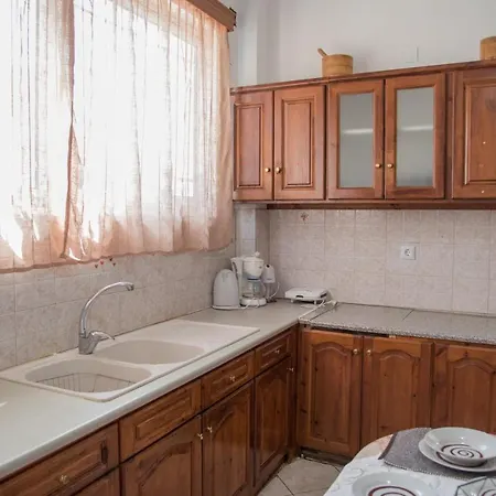 Sette Isole Countryside Retreat Near Egremni *