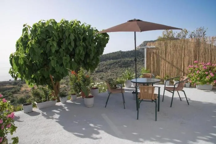 Sette Isole Countryside Retreat Near Egremni *