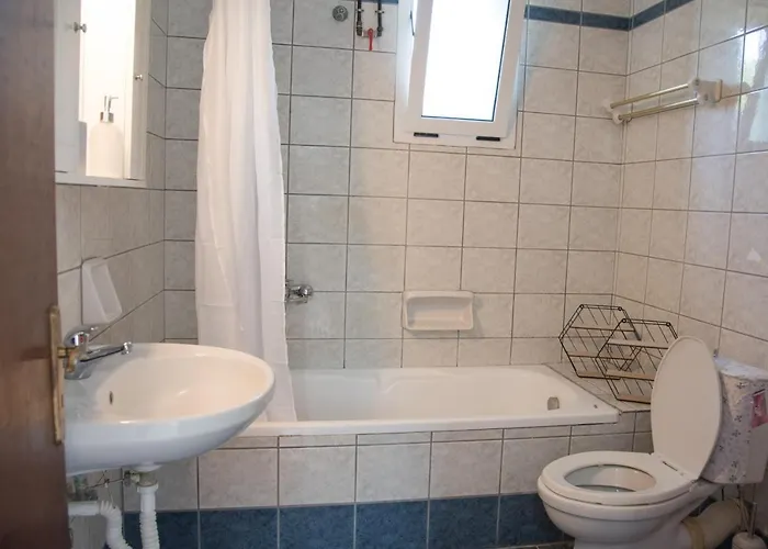 Sette Isole Countryside Retreat Near Egremni *